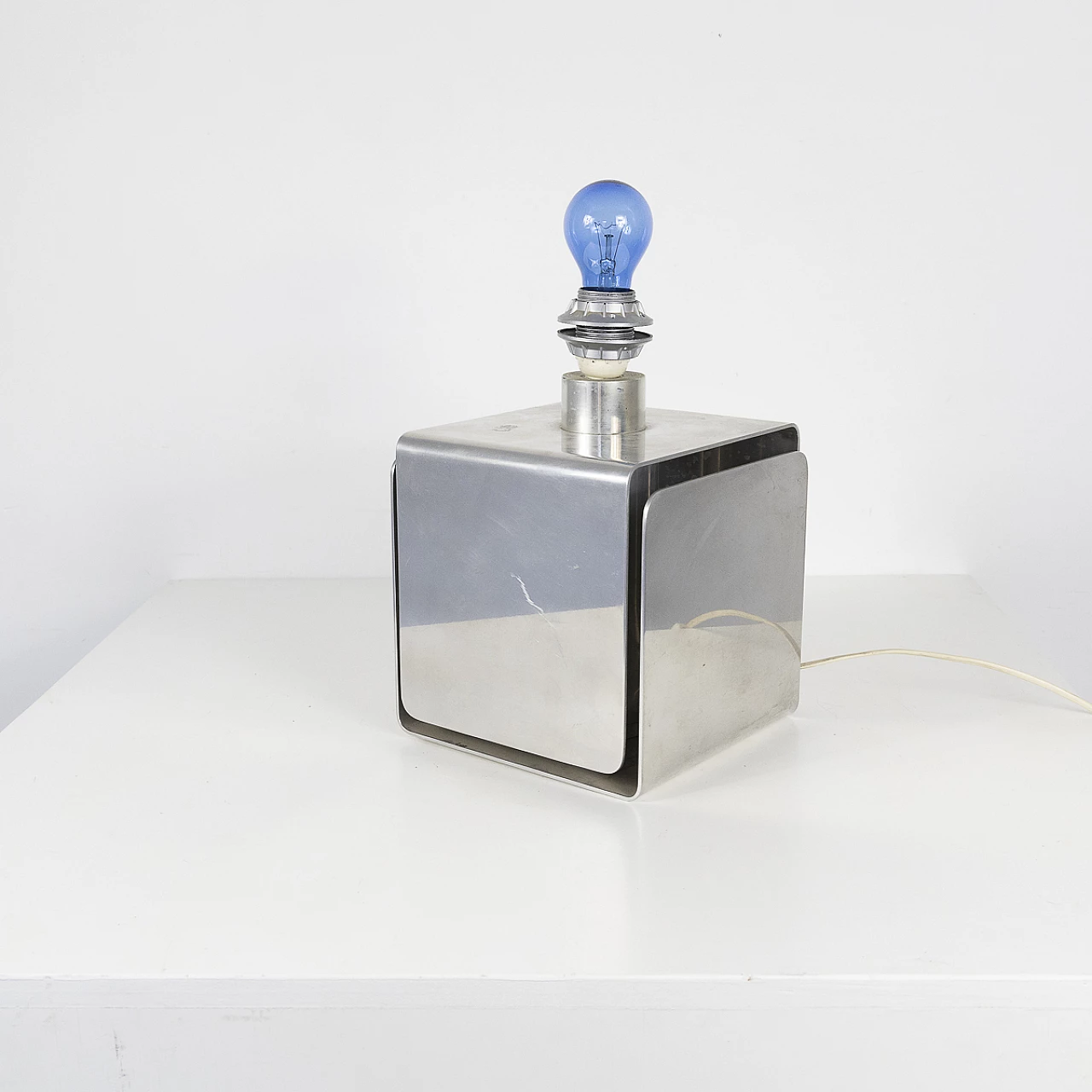 Aluminium table lamp, 1970s 6