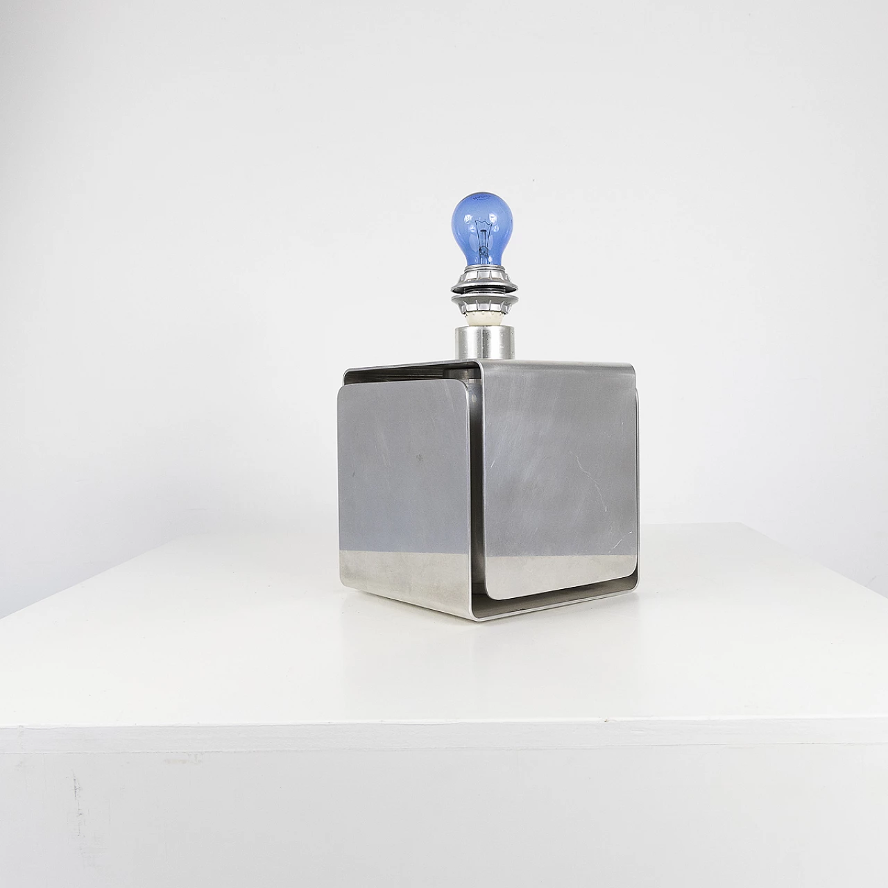 Aluminium table lamp, 1970s 8