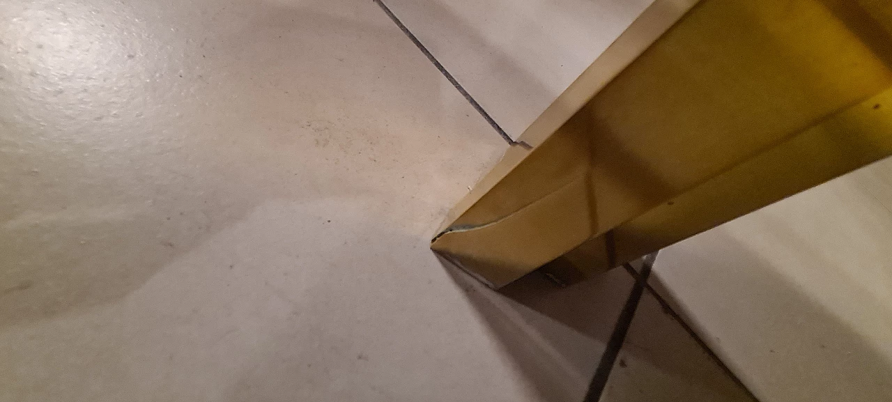 Tavolino in ottone e plexiglass nero di Liwan's Roma, anni '70 5