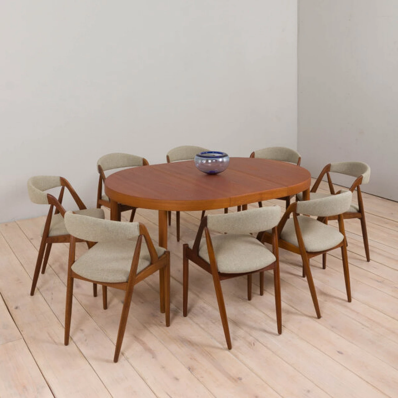 8 Teak dining chairs upholstered in wool by Kai Kristiansen, 1960s 15