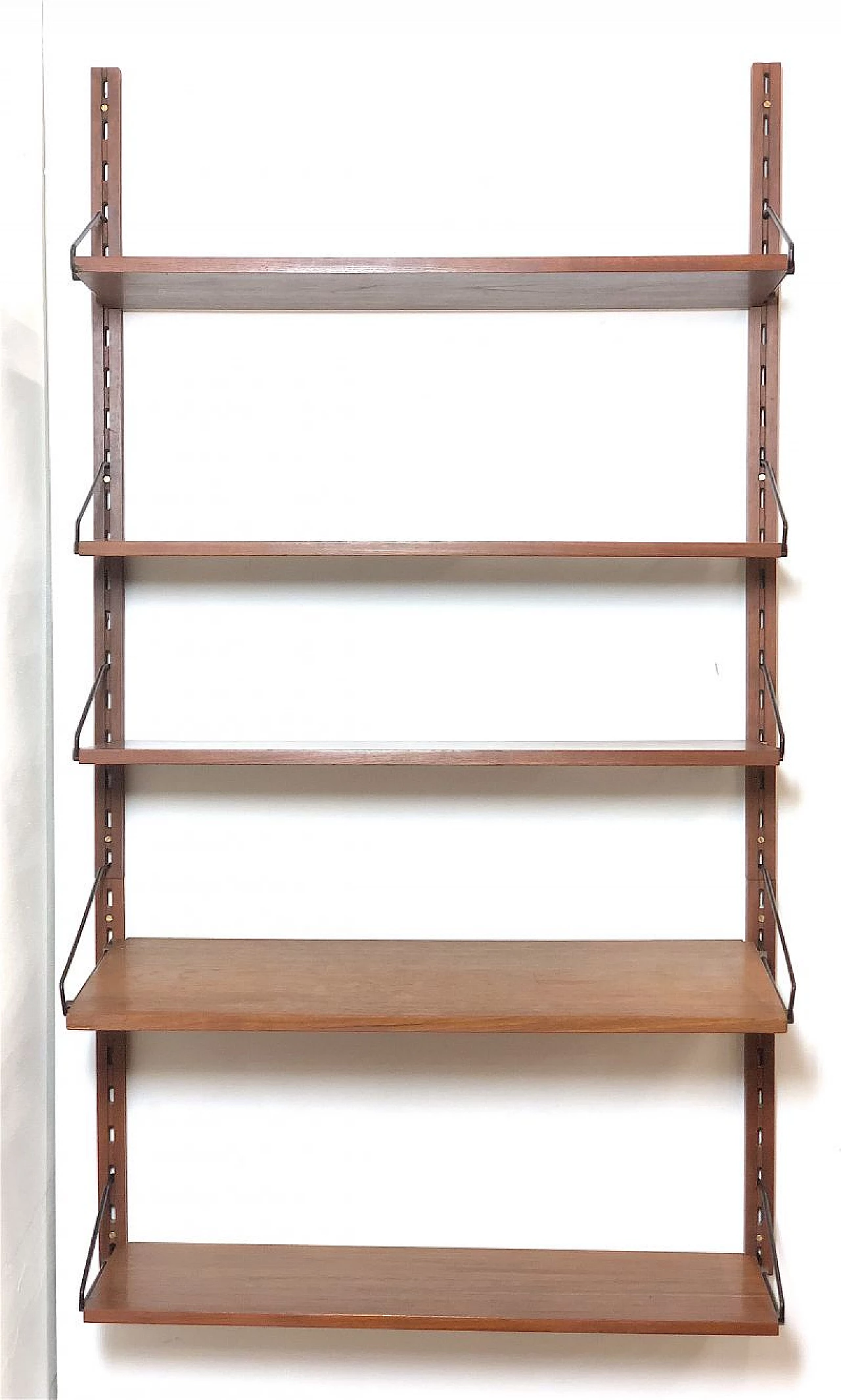 Libreria modulare sospesa in teak e metallo, anni '60 6