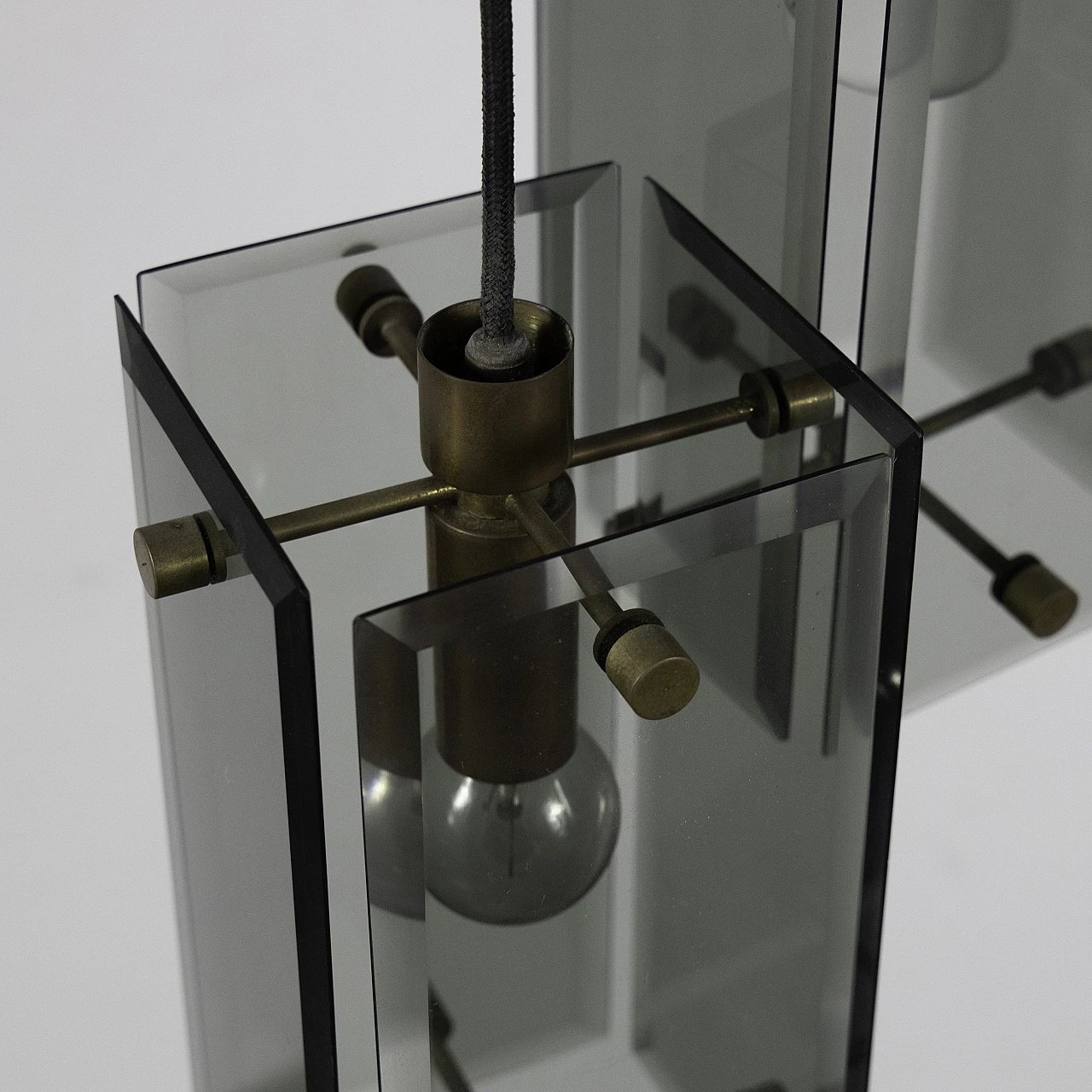 Lampadario a 6 luci in ottone e vetro molato, anni '70 7