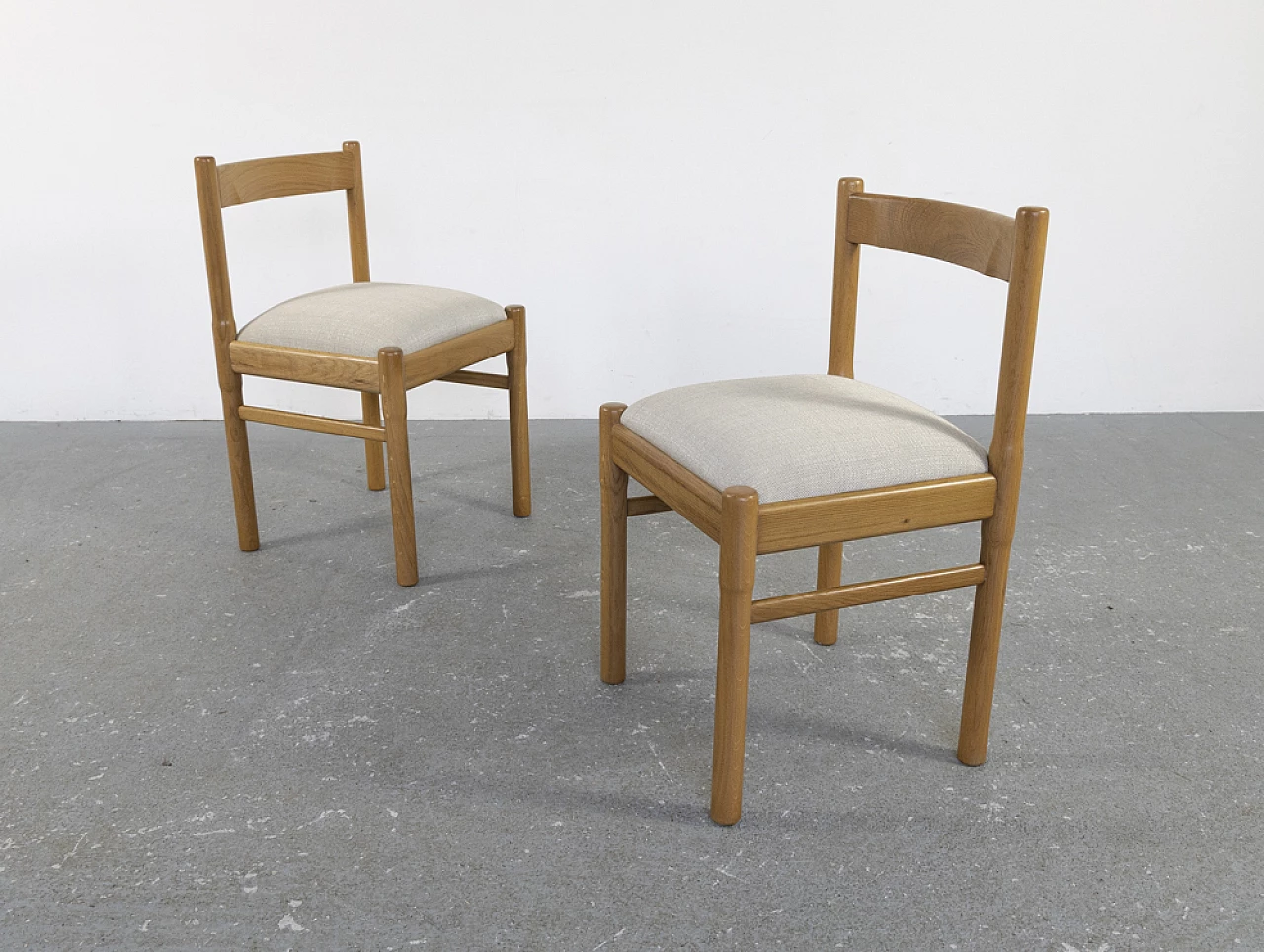 12 oak and fabric chairs, 1970s 16