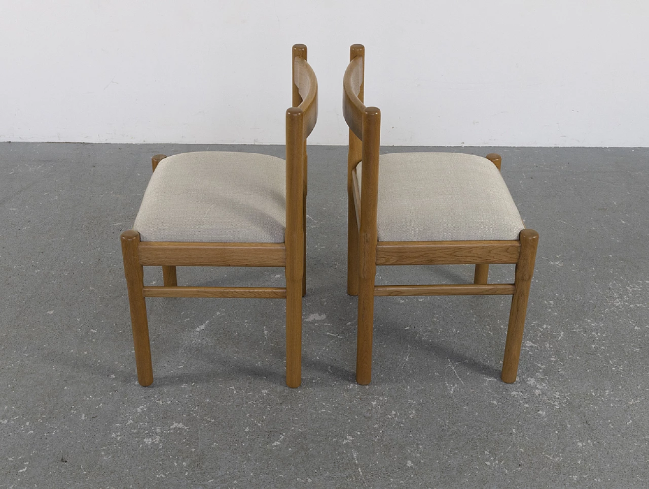 12 Sedie in legno di rovere e tessuto, anni '70 21