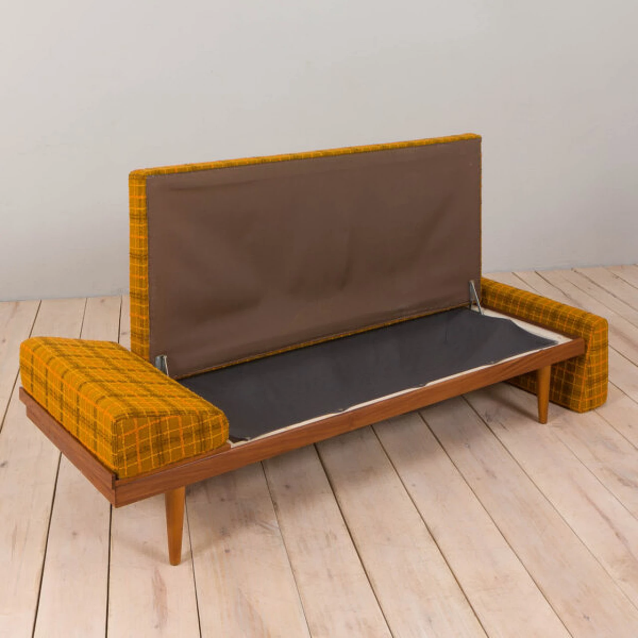 Pair of sofas with pair of coffee tables by Ekornes I. Relling Svane, Norway, 1960s 15