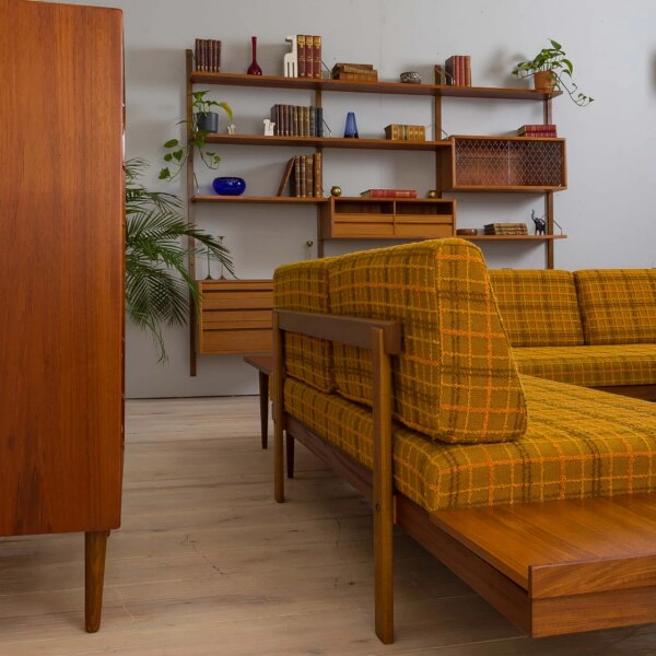 Pair of sofas with pair of coffee tables by Ekornes I. Relling Svane, Norway, 1960s 32
