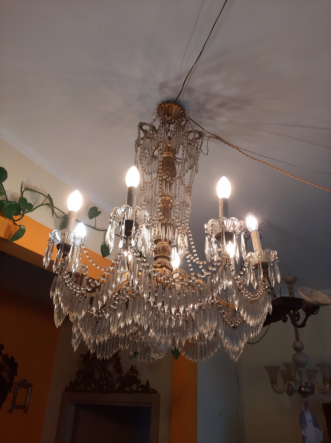 Eight-light wood, metal and glass chandelier, late 19th century 7