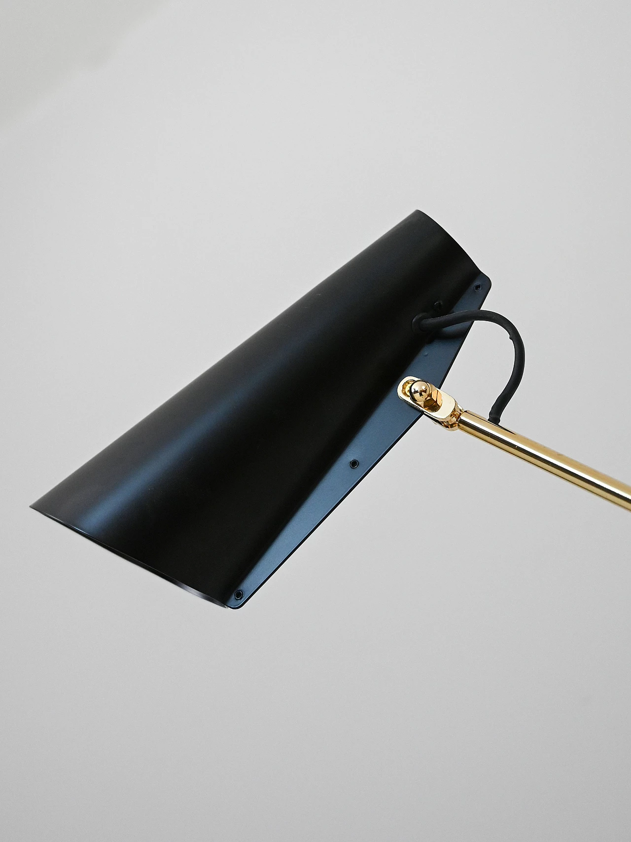 Pair of Scandinavian Birdy floor lamps by Birger Dahl for Northen, 1950s 7