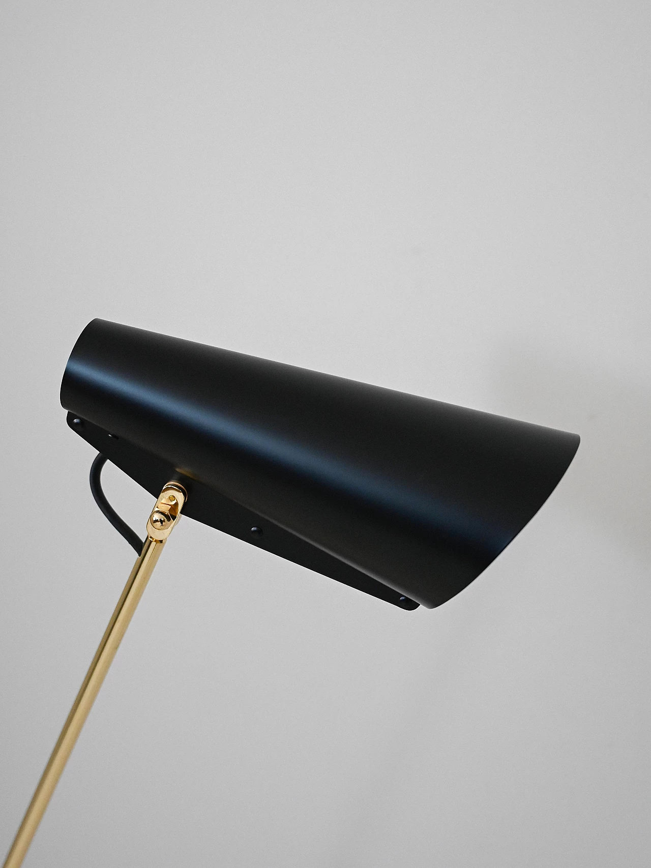 Pair of Scandinavian Birdy floor lamps by Birger Dahl for Northen, 1950s 8