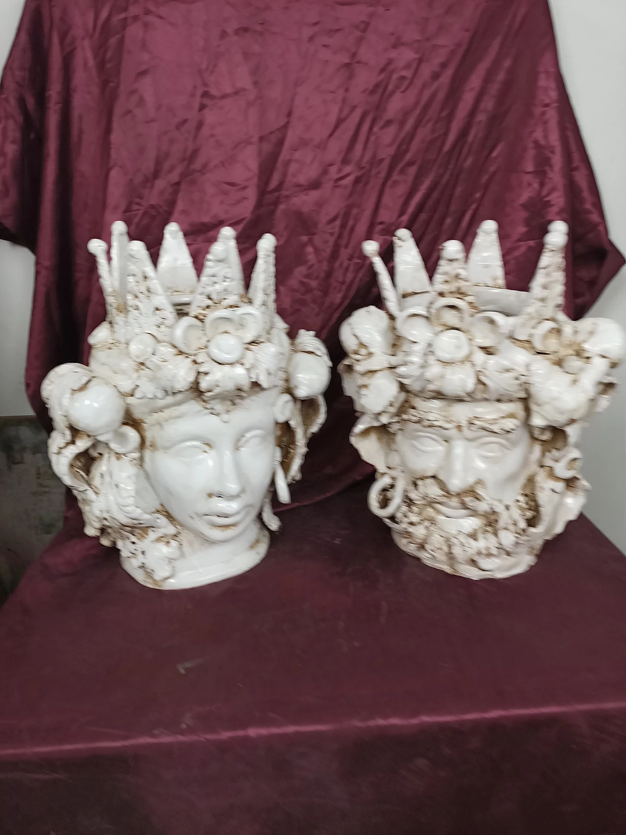 Coppia di teste in ceramica Caltagirone bianca, anni '50 6