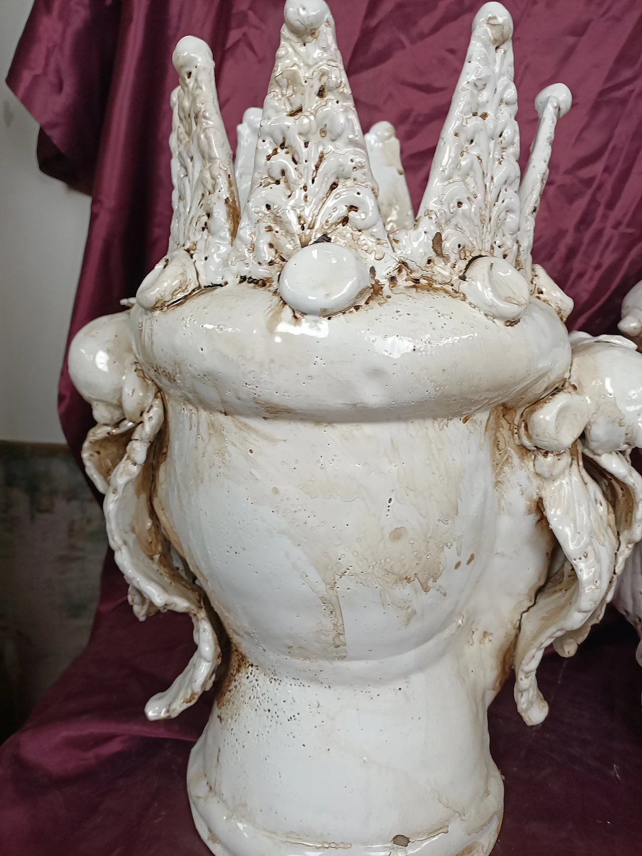 Coppia di teste in ceramica Caltagirone bianca, anni '50 7