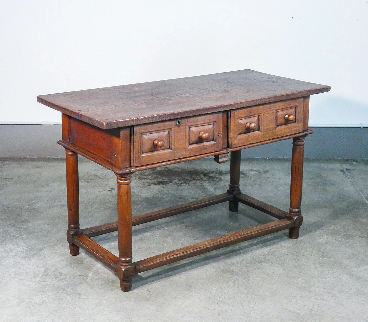 Solid oak desk with two front drawers, late 17th century 2