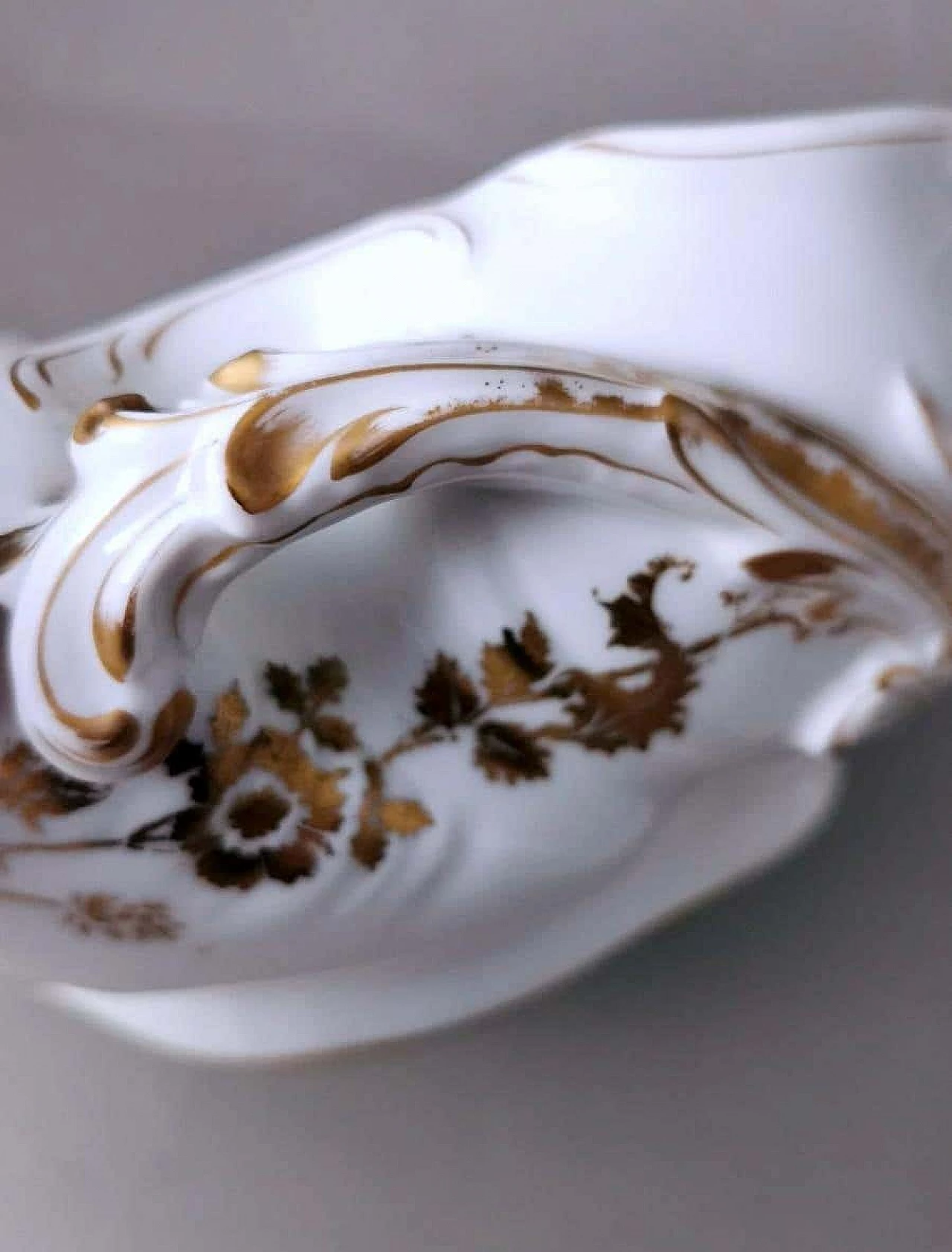 Insalatiera con vassoio in porcellana Limoges di Haviland & Co., inizio '900 11