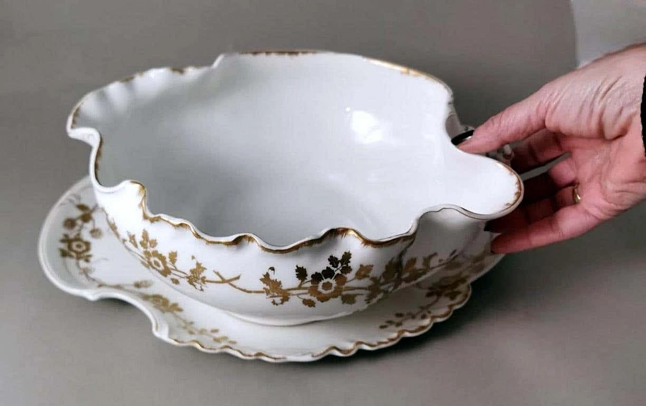 Salad bowl with tray in Limoges porcelain by Haviland & Co., early 20th century 17