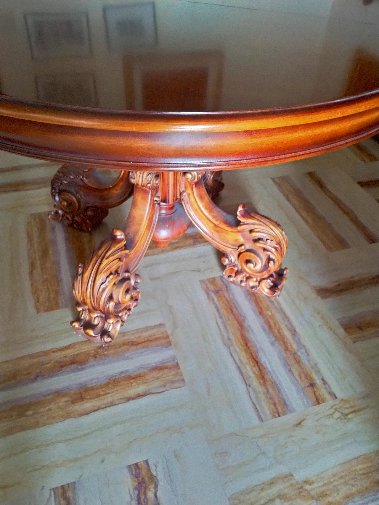 Tavolo rotondo allungabile in noce di Enio Bettarini per 4CM, anni '70 1