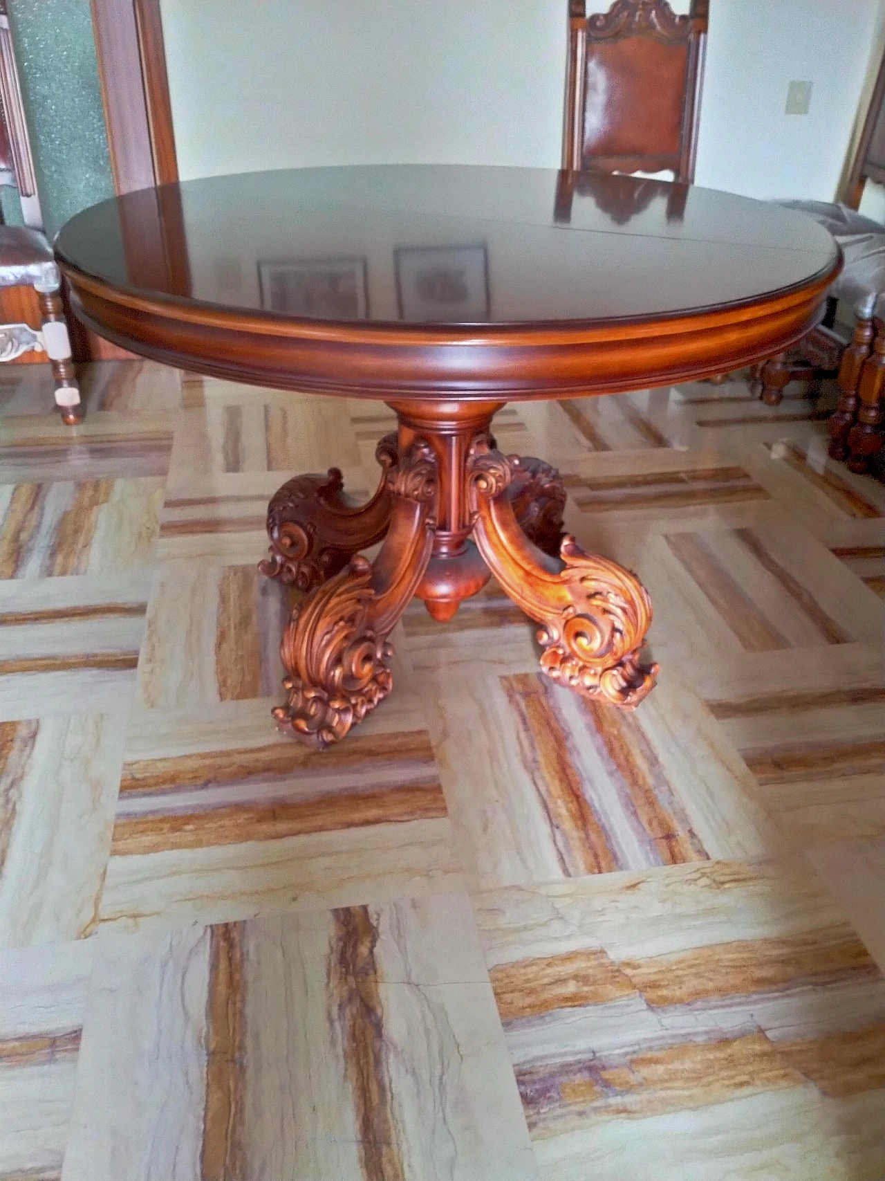 Tavolo rotondo allungabile in noce di Enio Bettarini per 4CM, anni '70 3