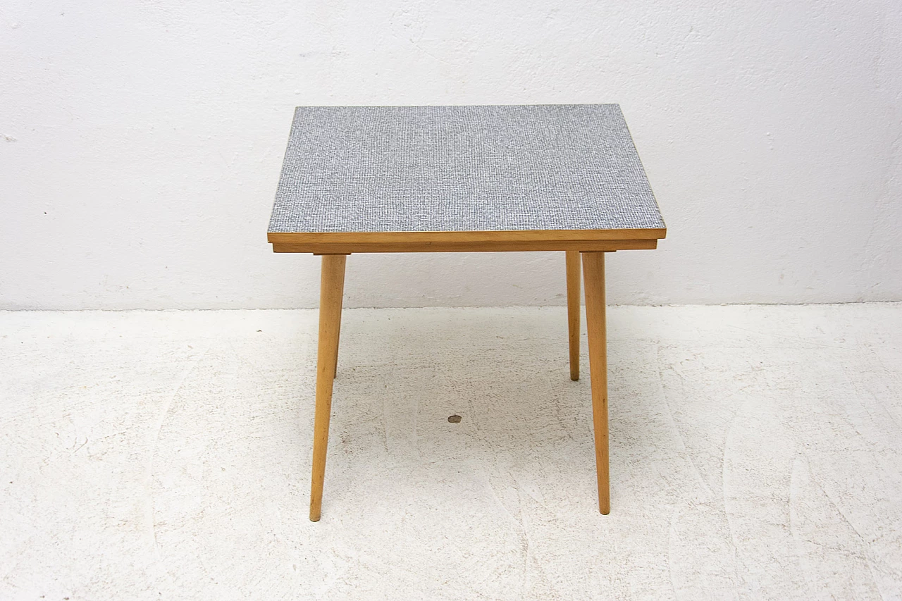 Tavolino in formica e legno di Interiér Praha, anni '60 5