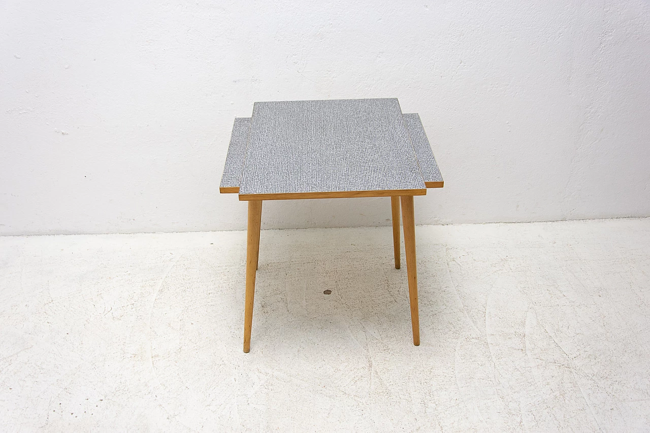 Tavolino in formica e legno di Interiér Praha, anni '60 9