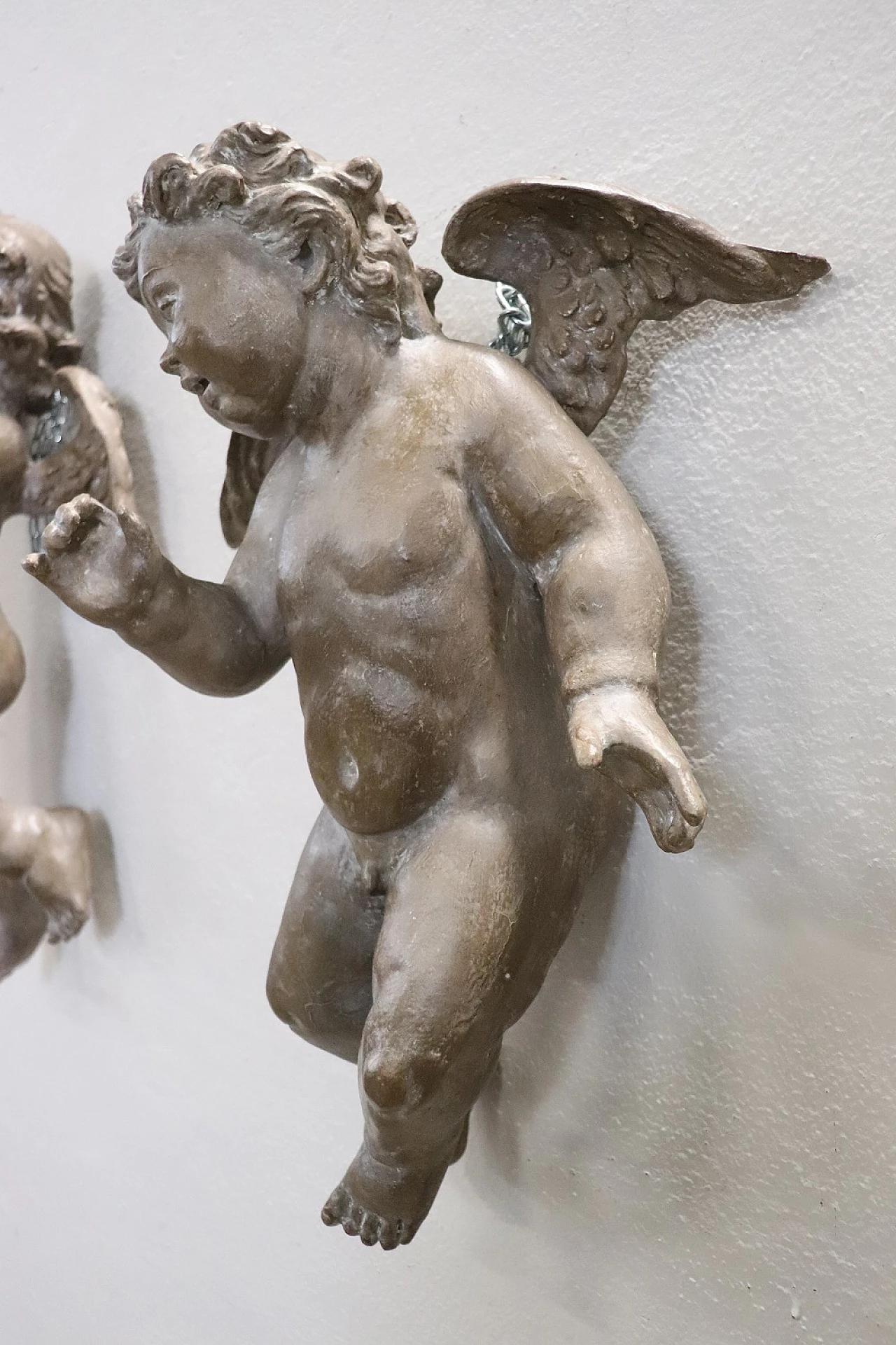 Pair of decorative cherubs 8