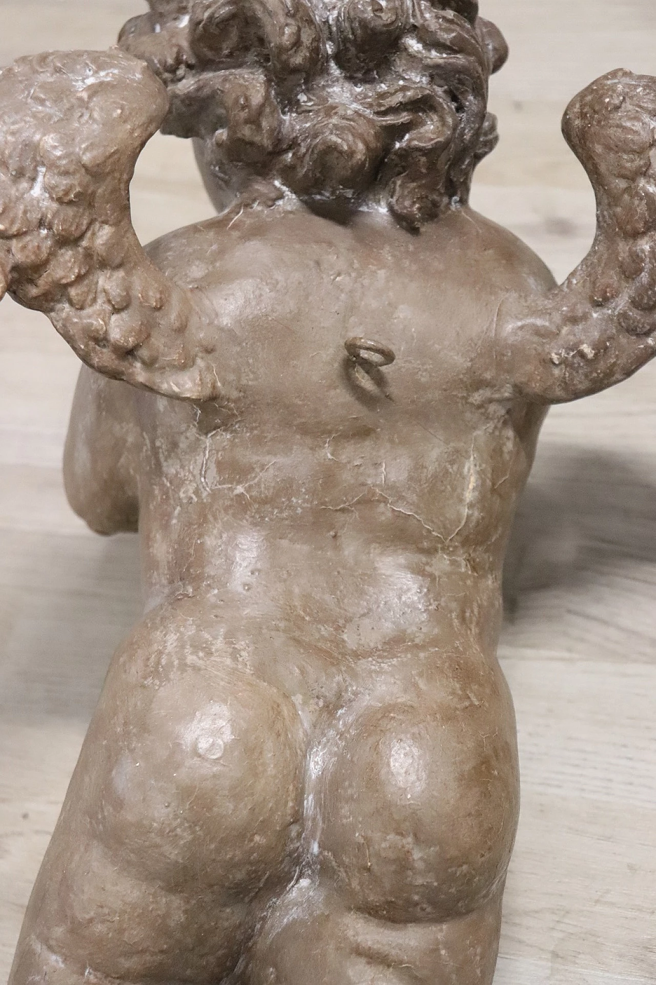 Pair of decorative cherubs 11