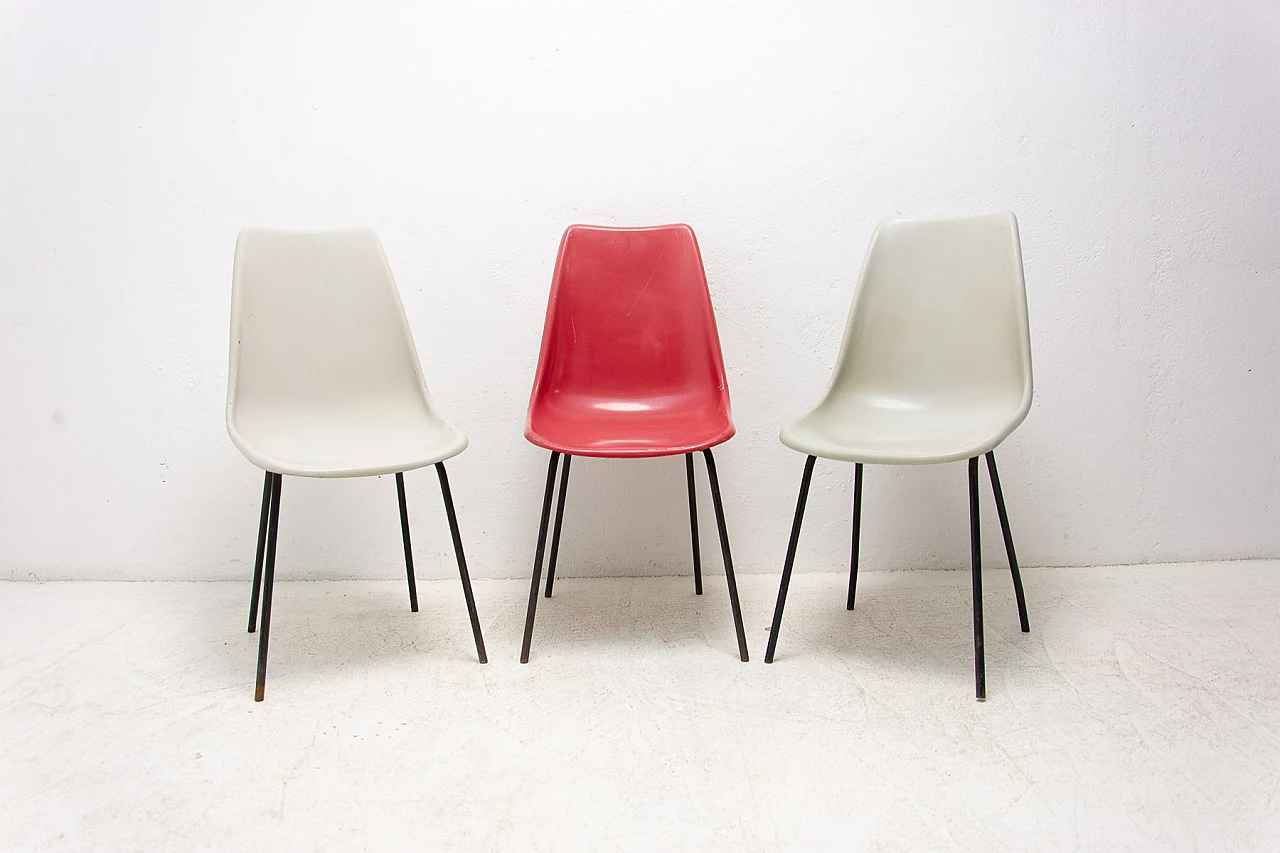 3 Glass fibre chairs by Miroslav Navrátil for Vertex, 1960s 2