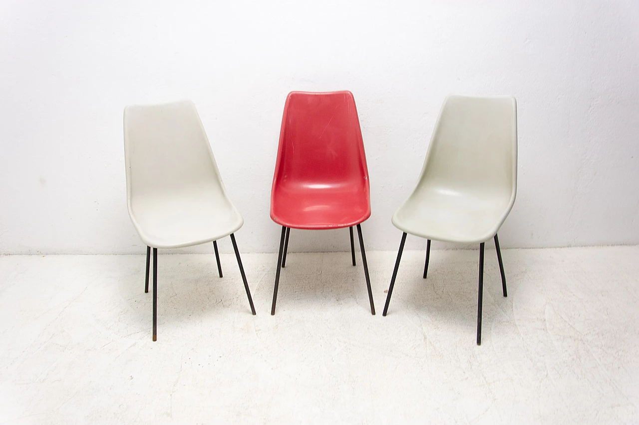 3 Glass fibre chairs by Miroslav Navrátil for Vertex, 1960s 3