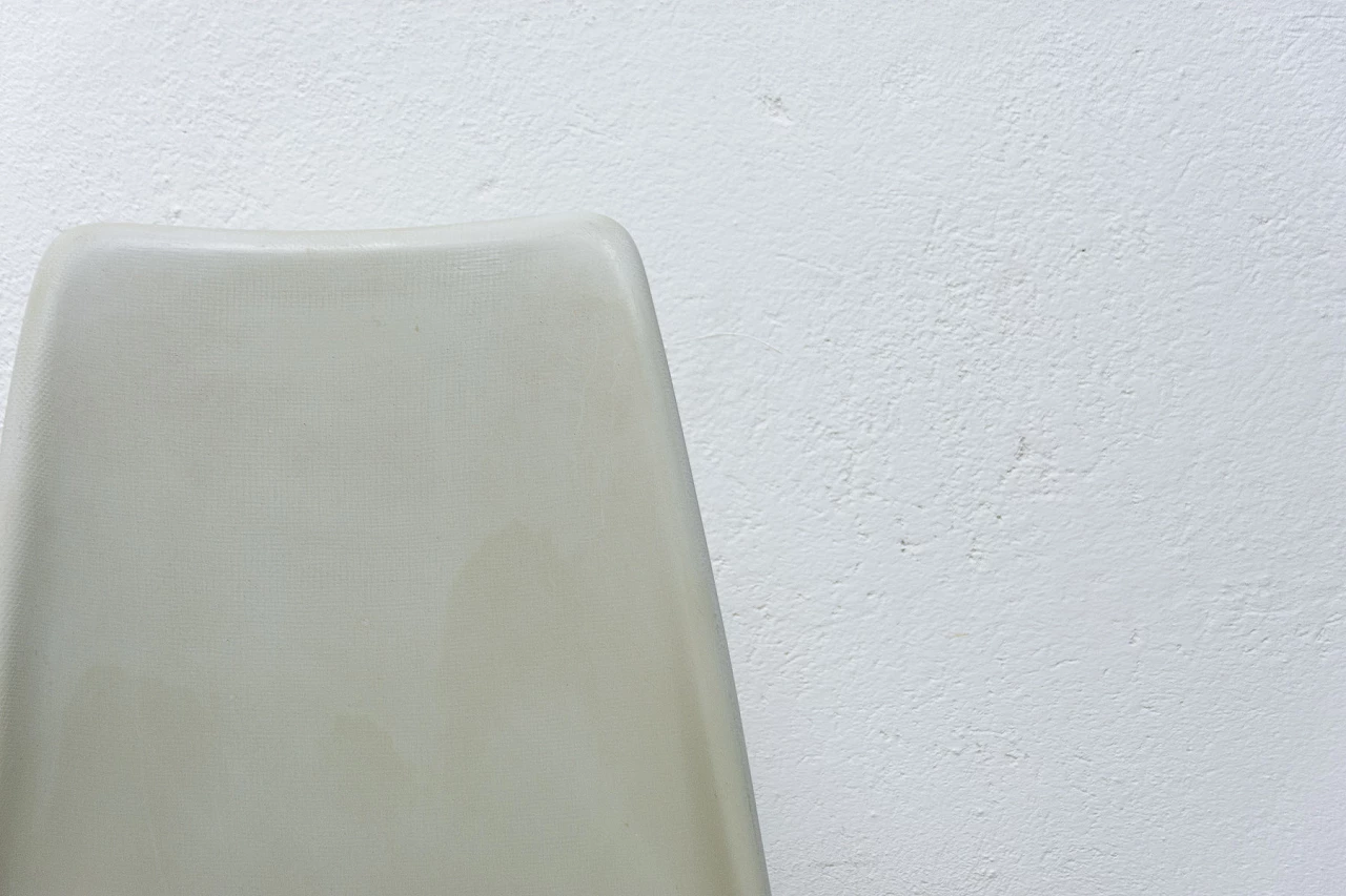 3 Glass fibre chairs by Miroslav Navrátil for Vertex, 1960s 14