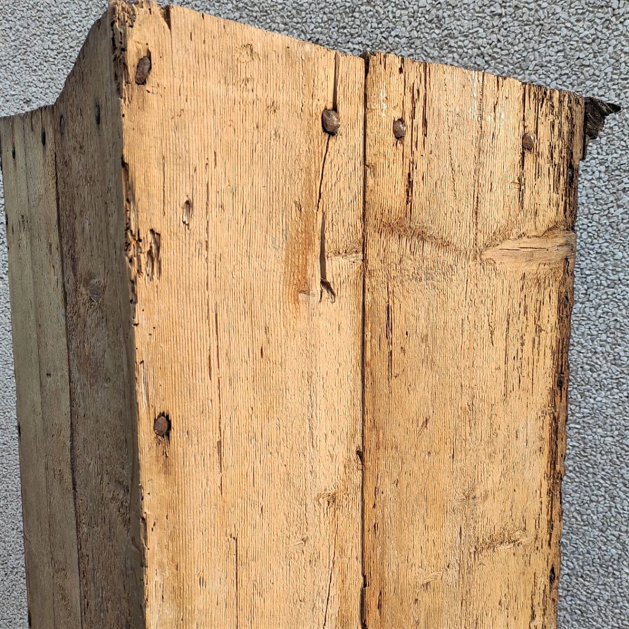 Pair of walnut-stained spruce corner cabinets, 18th century 10