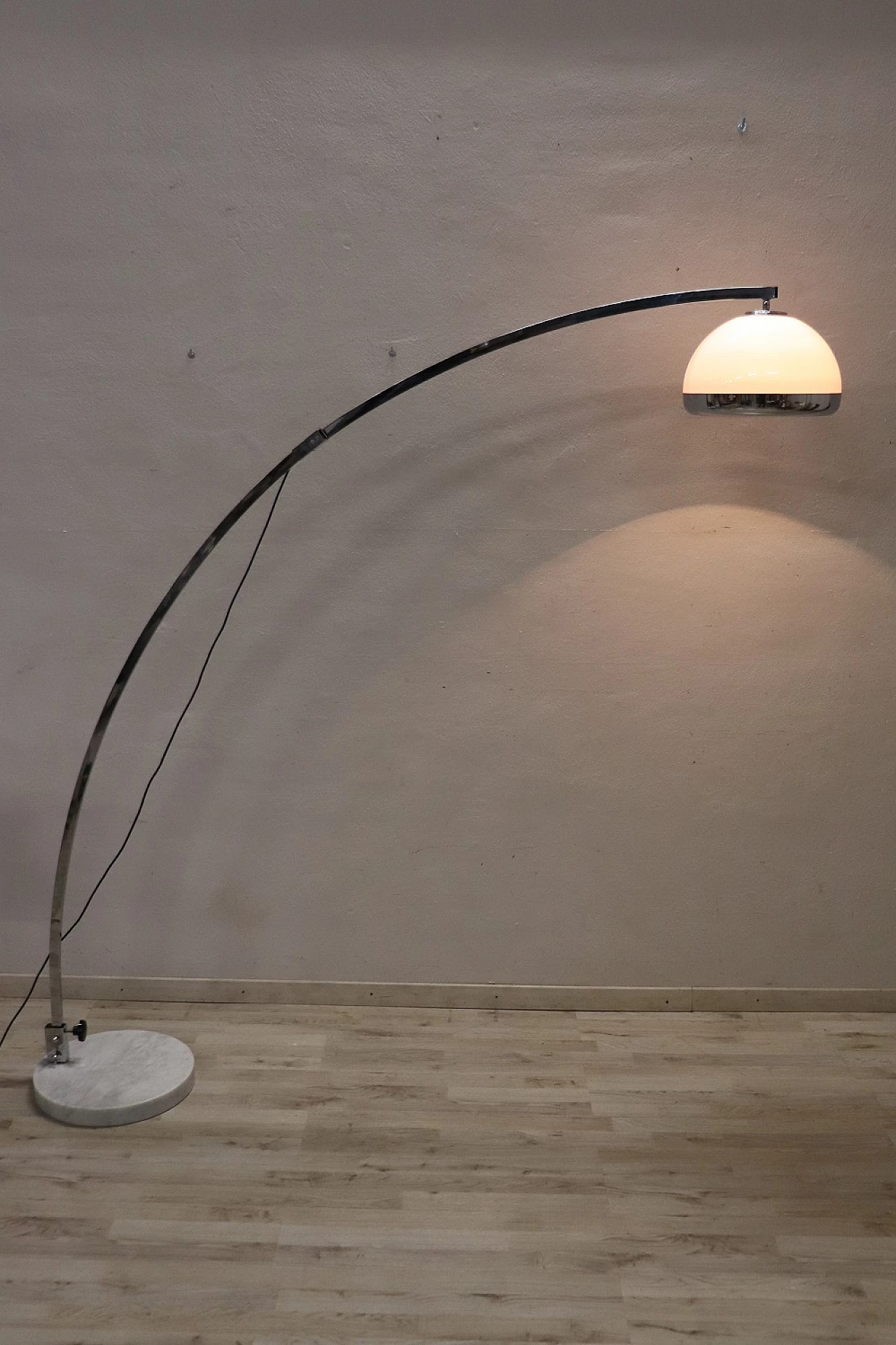 Adjustable arc floor lamp by Guzzini, 1970s 3