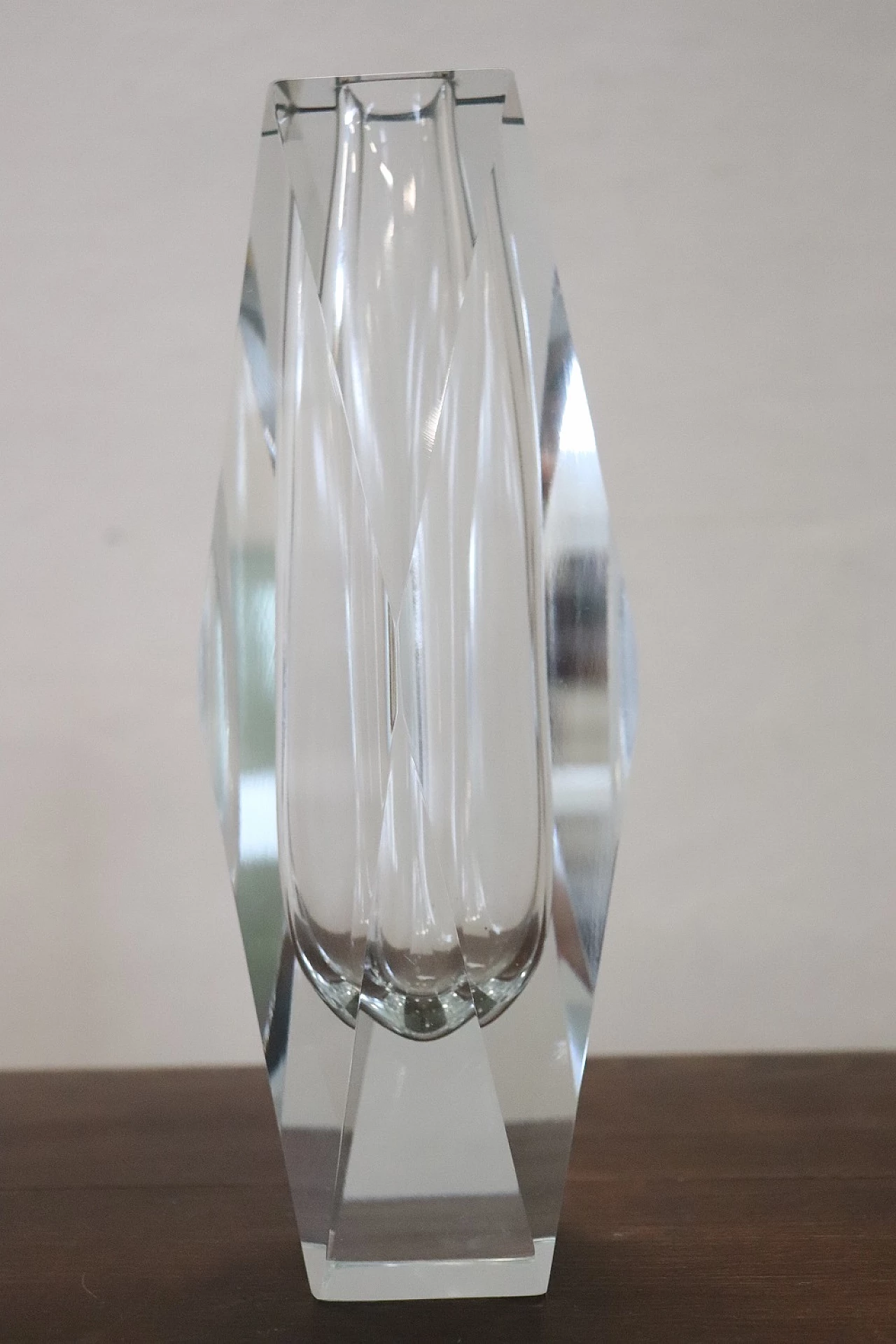 Vaso in vetro trasparente di Flavio Poli per A. Mandruzzato, anni '60 5