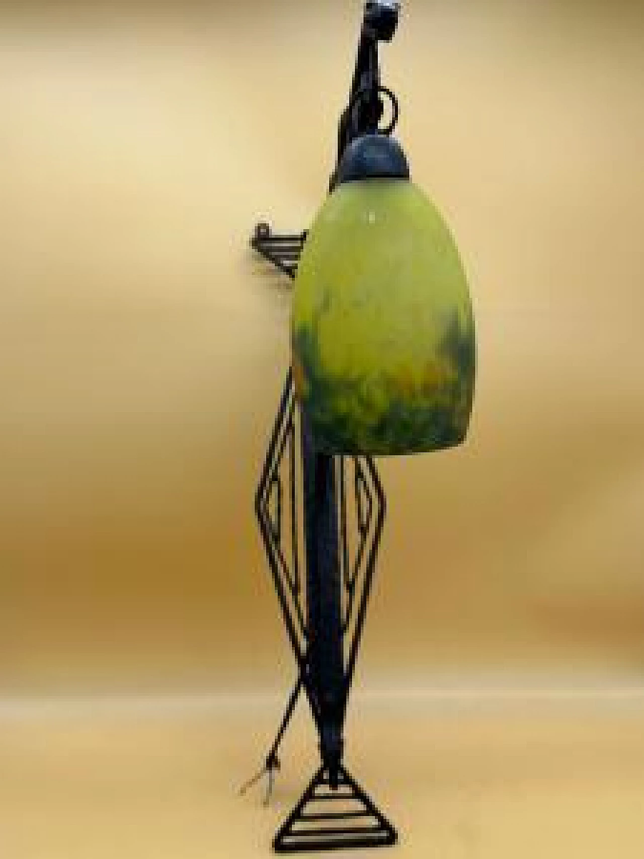 Applique in ferro battuto e vetro con serpente 3