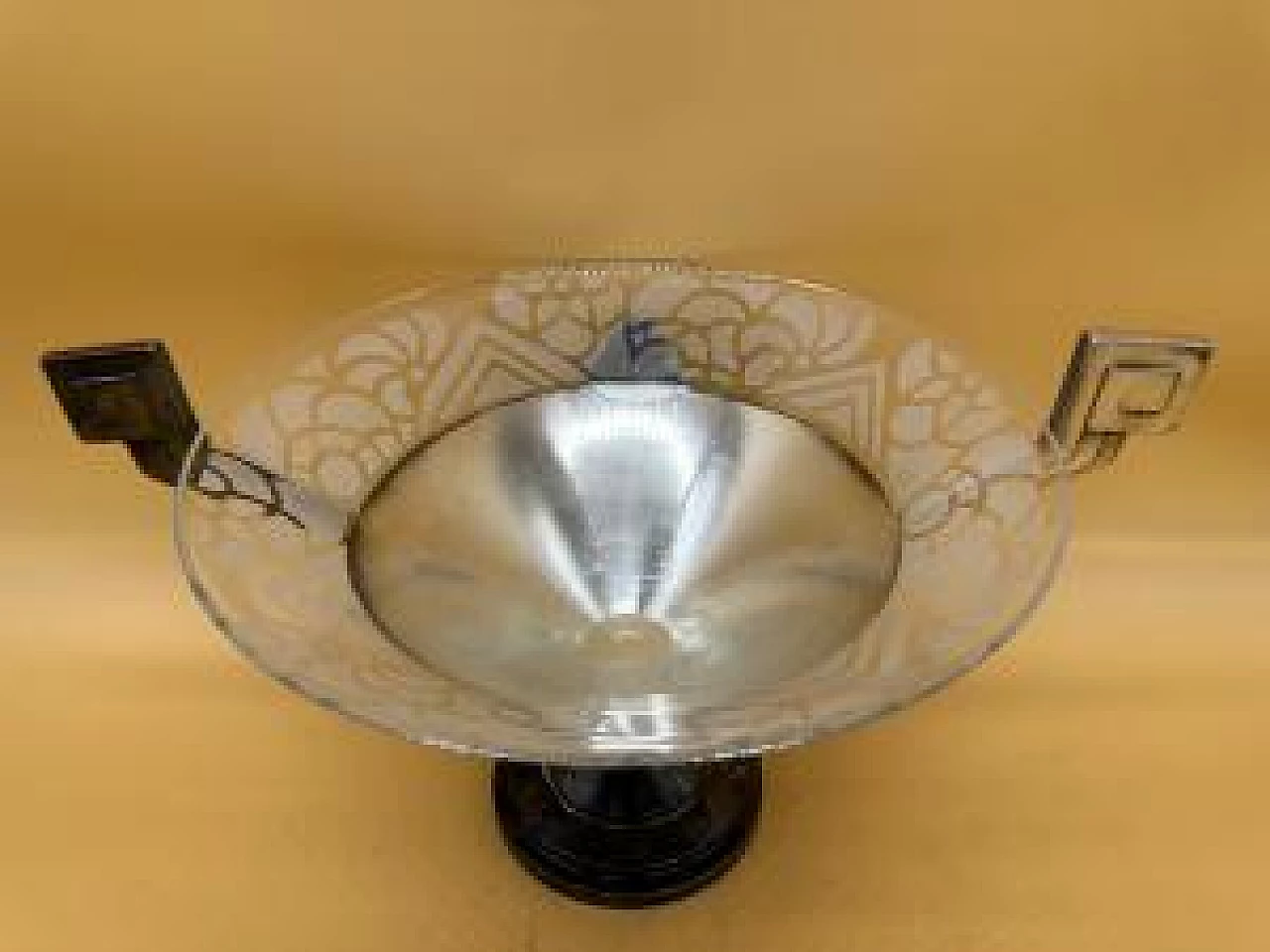 Centrotavola Art Déco in metallo e vetro 2