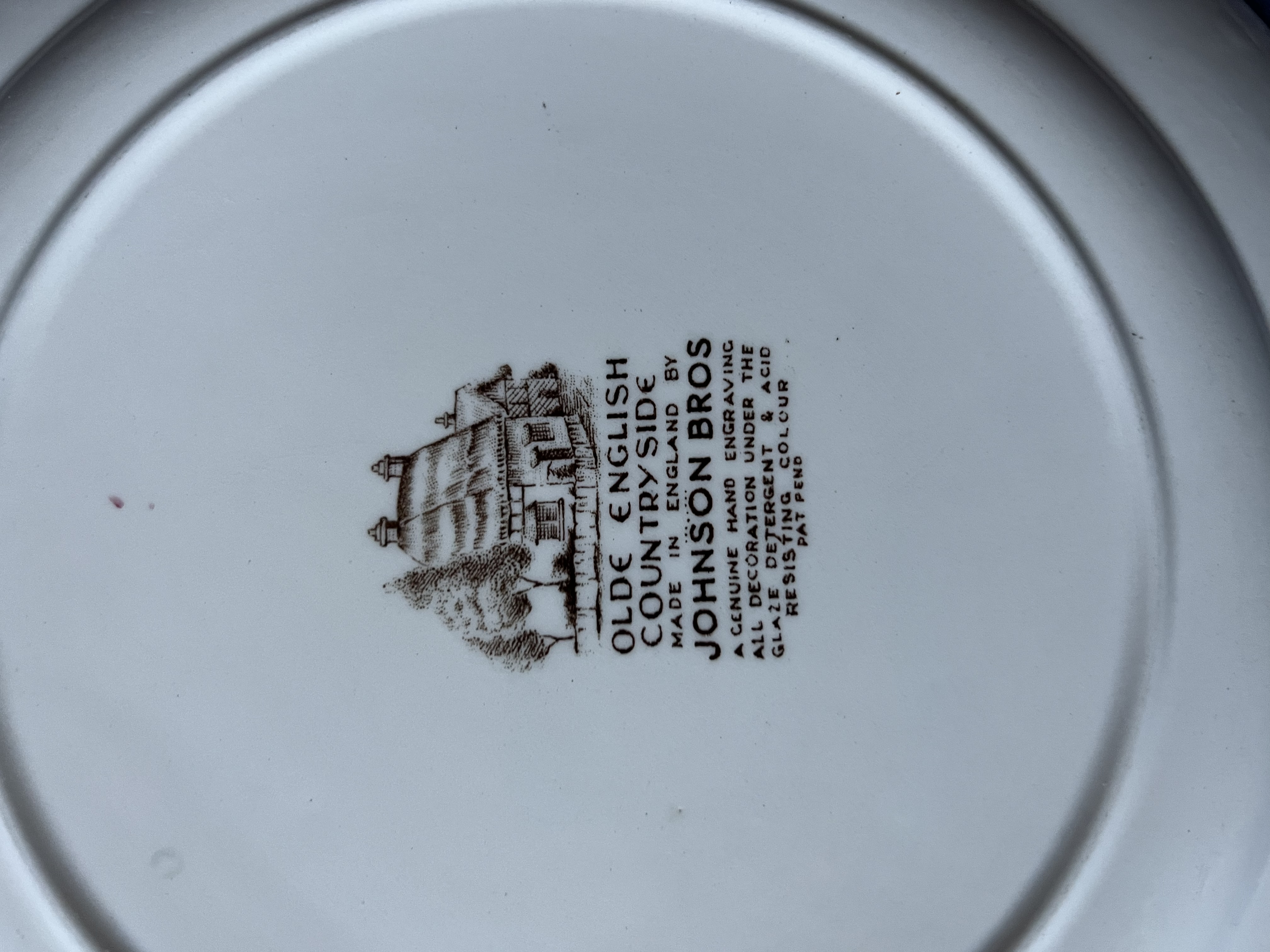 intondo-olde-english-