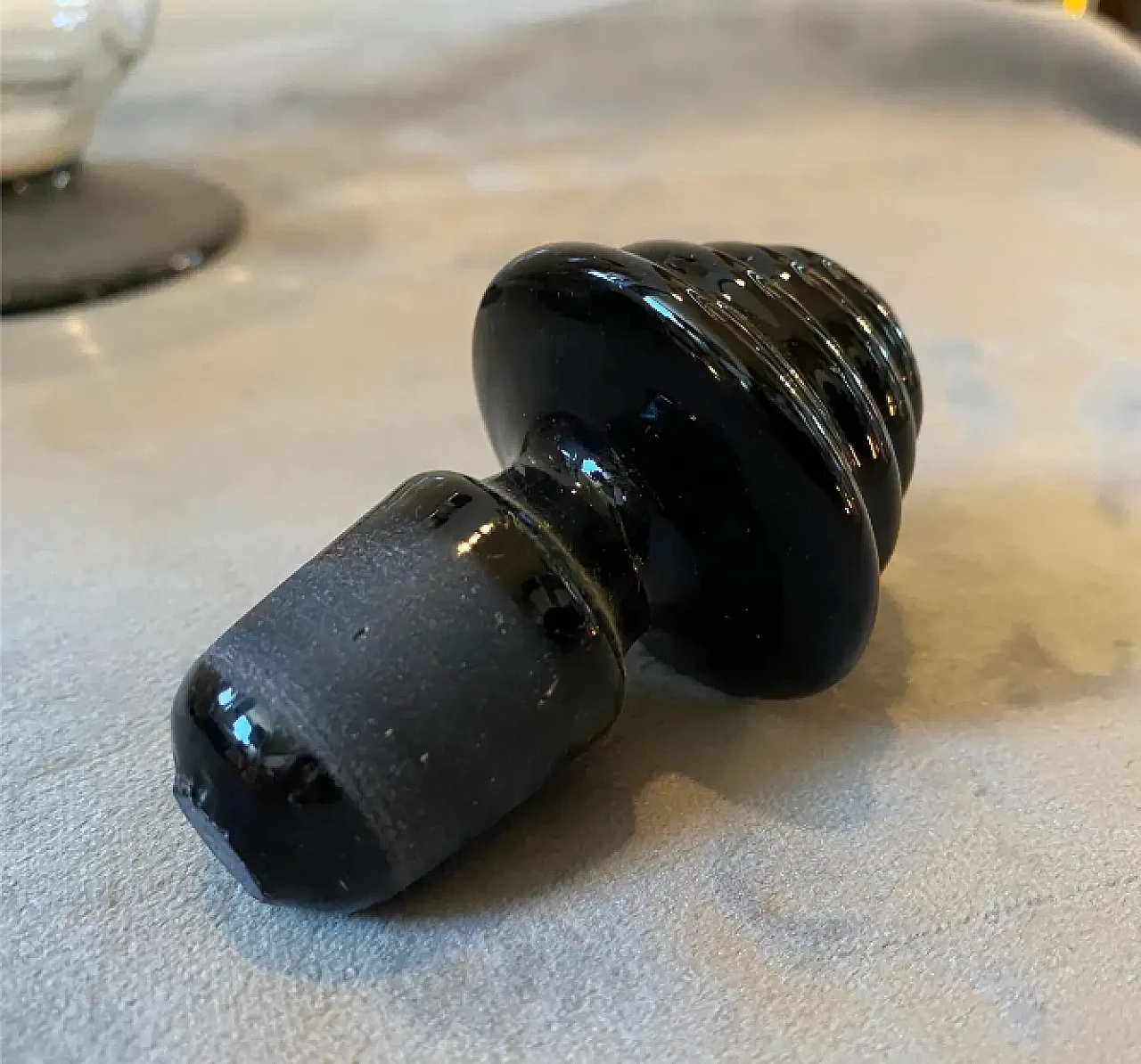 Pair of Murano glass bottles in the style of Napoleone Martinuzzi, 1930s 9