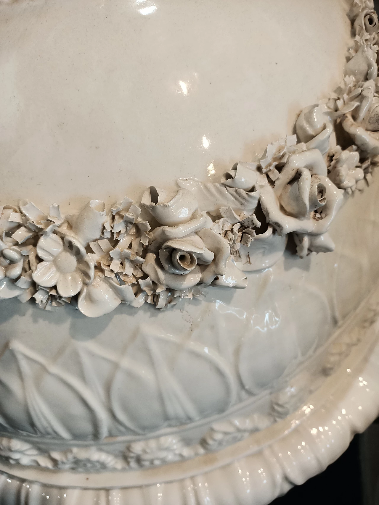 Coppia di vasi in ceramica di Vecchia Bassano con coperchio, inzio '900 1