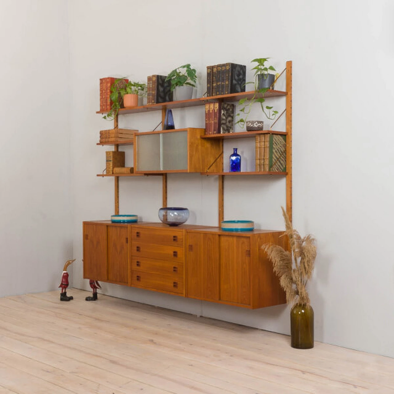 Danish modular bookcase in teak, 1970s 2