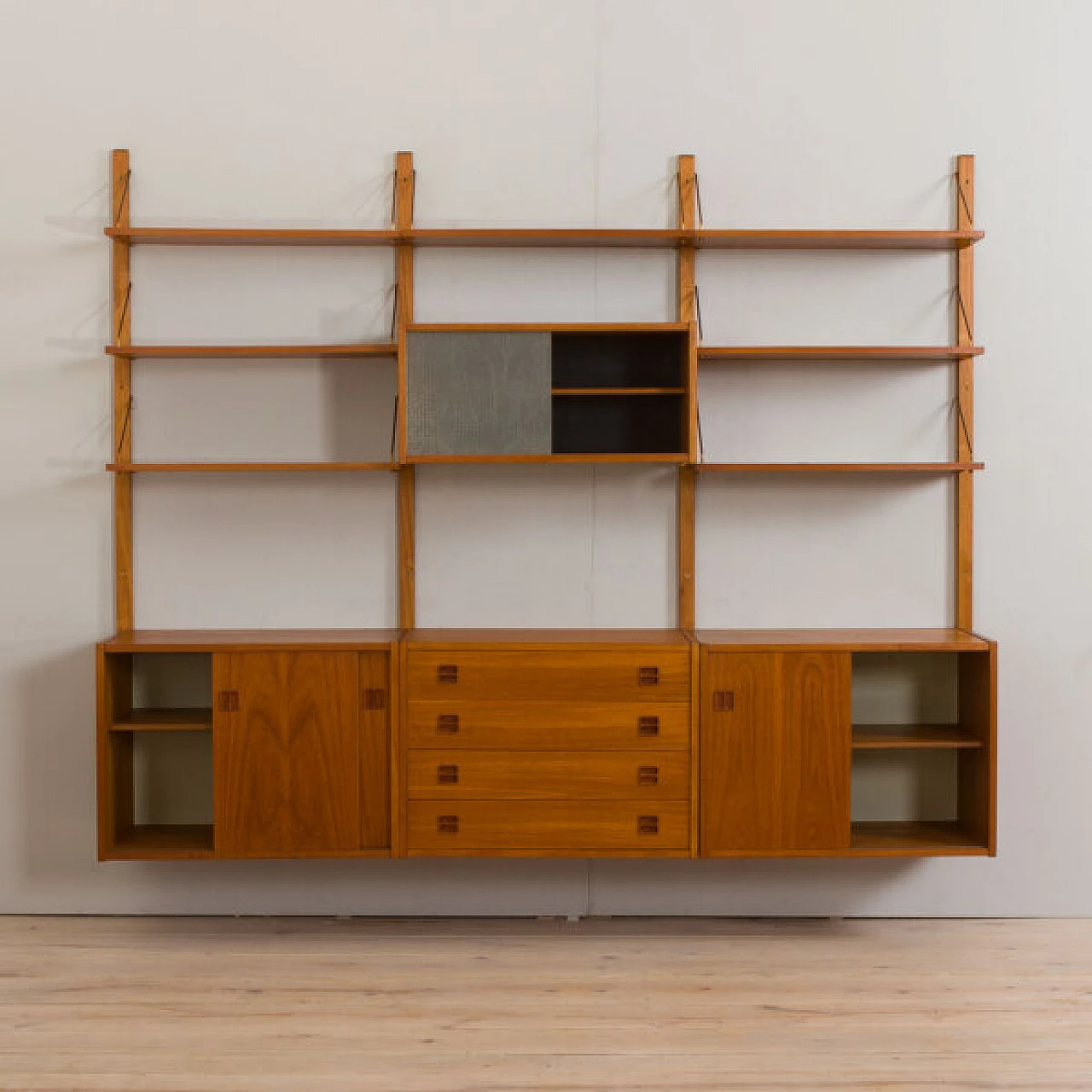 Danish modular bookcase in teak, 1970s 7