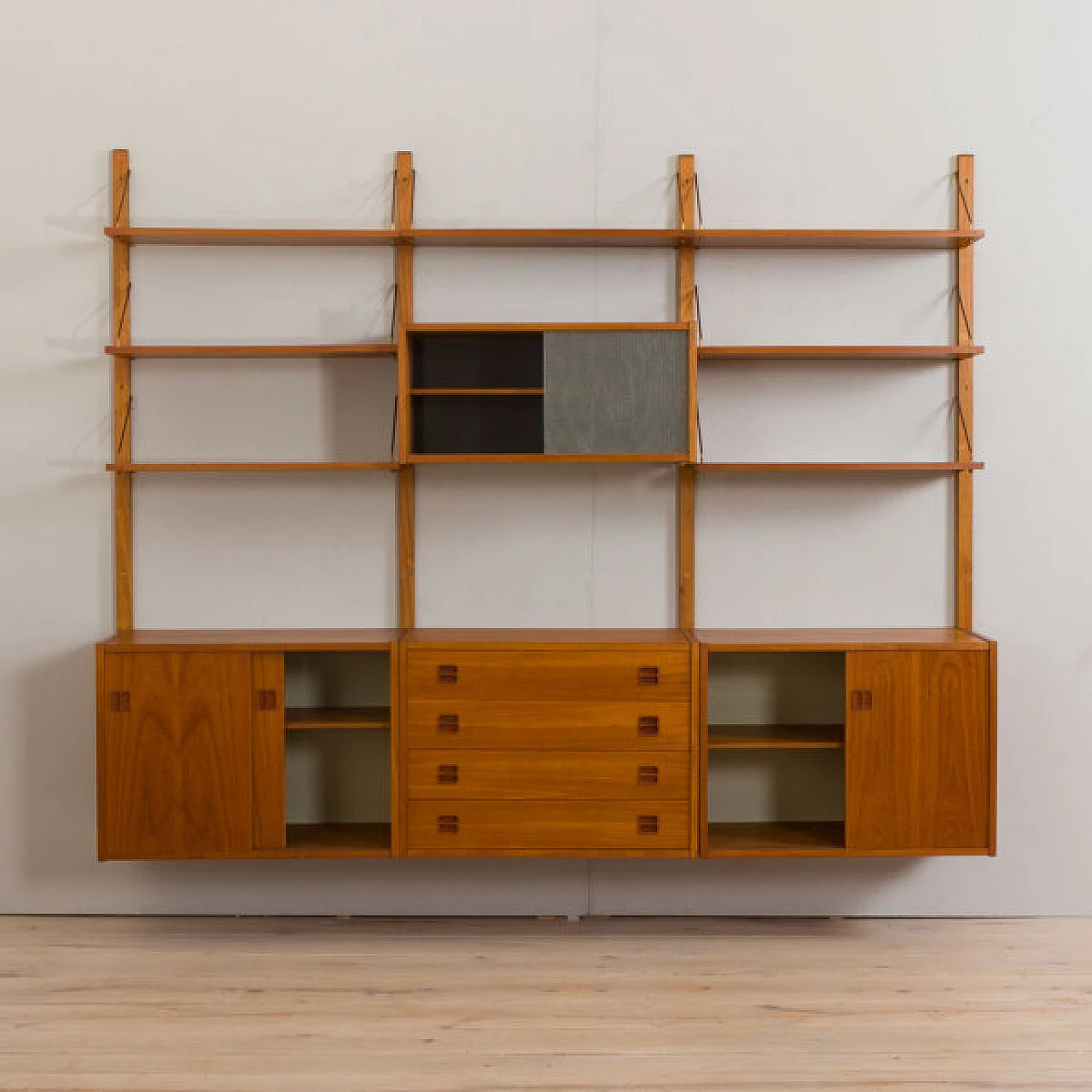 Danish modular bookcase in teak, 1970s 8