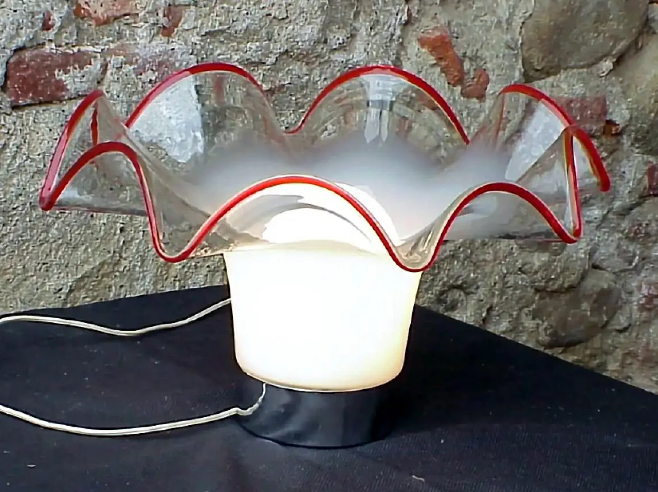 Lampada in vetro lattimo di Vistosi, anni '70 3