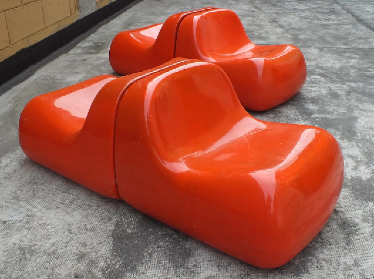 Pair of Jumbo armchairs by Alberto Rosselli for Saporiti, 1960s 3