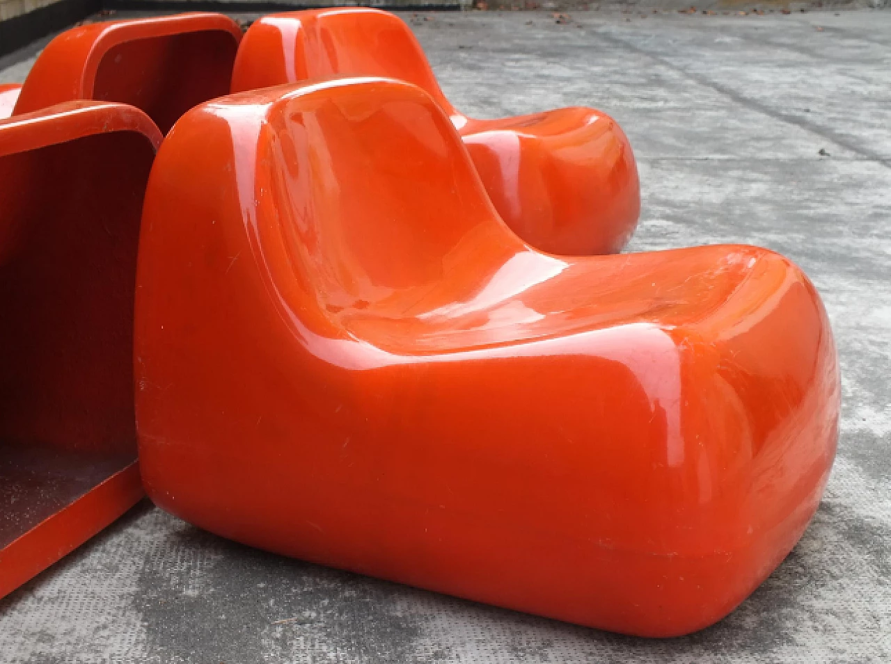 Pair of Jumbo armchairs by Alberto Rosselli for Saporiti, 1960s 6