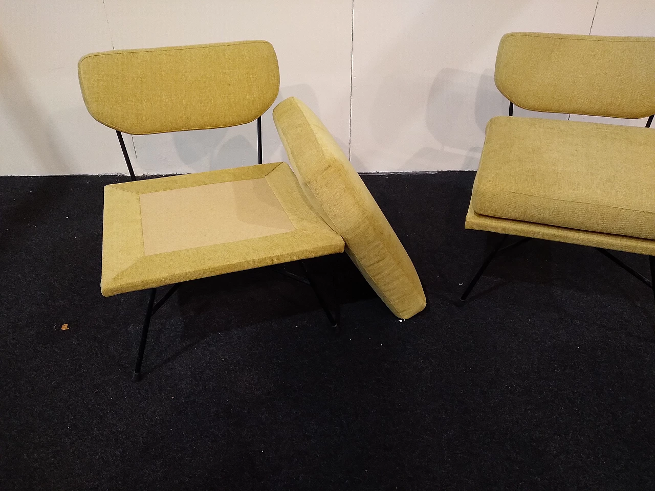 Pair of Elettra armchairs by BBPR for Arflex, 1950s 10