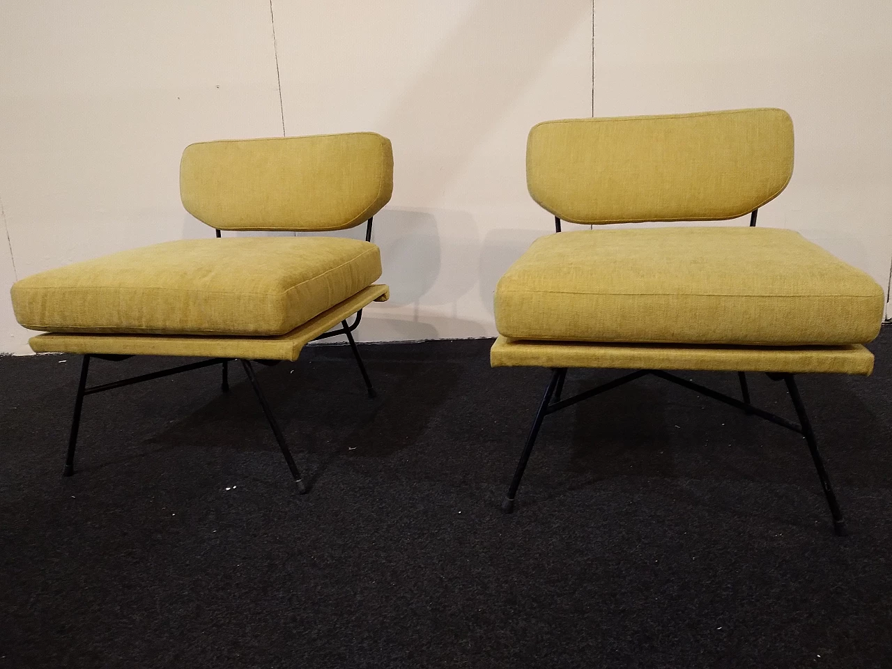 Pair of Elettra armchairs by BBPR for Arflex, 1950s 14