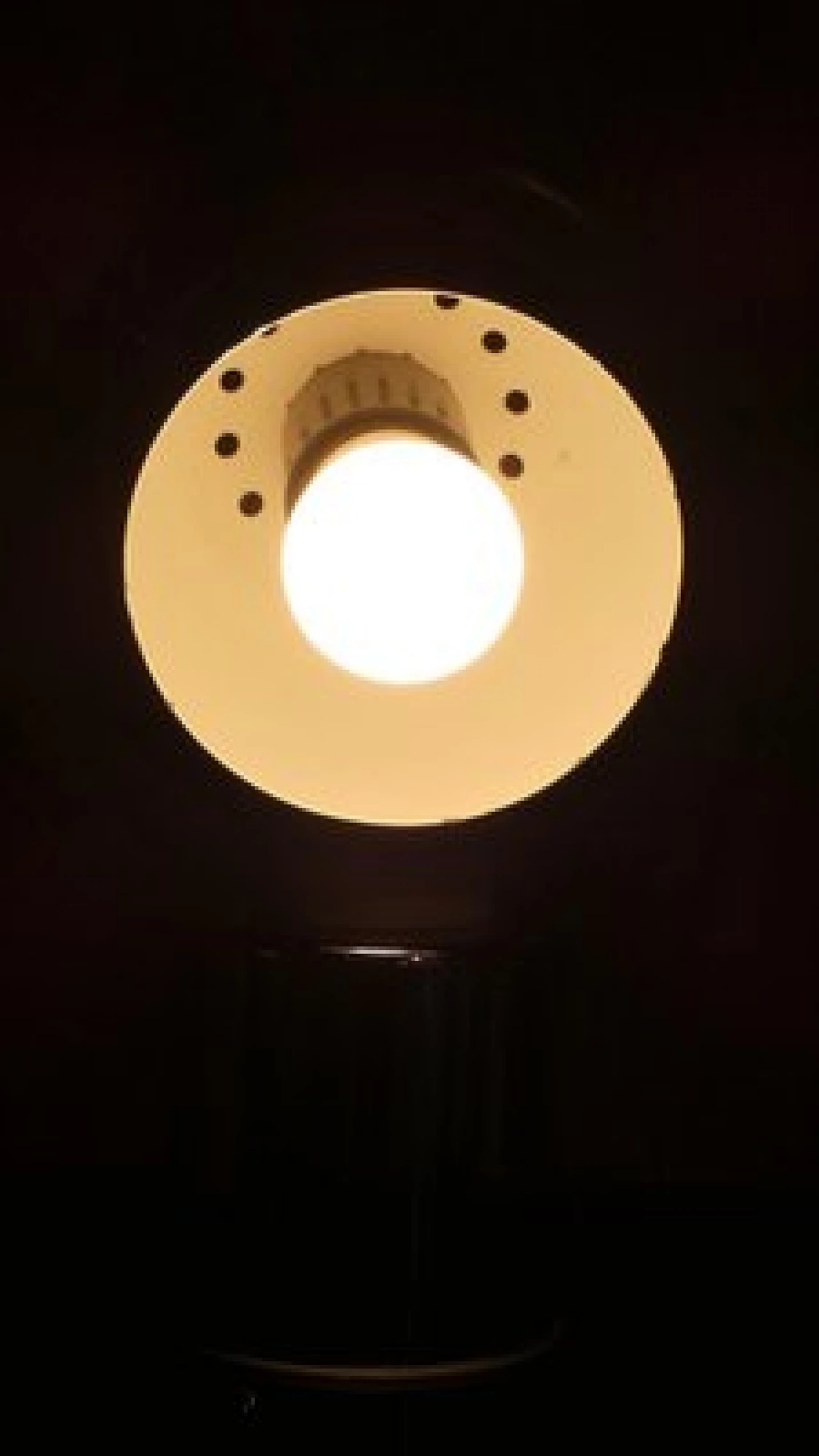 Lampada da tavolo in acciaio cromato di G. Reggiani per Reggiani, anni '70 8