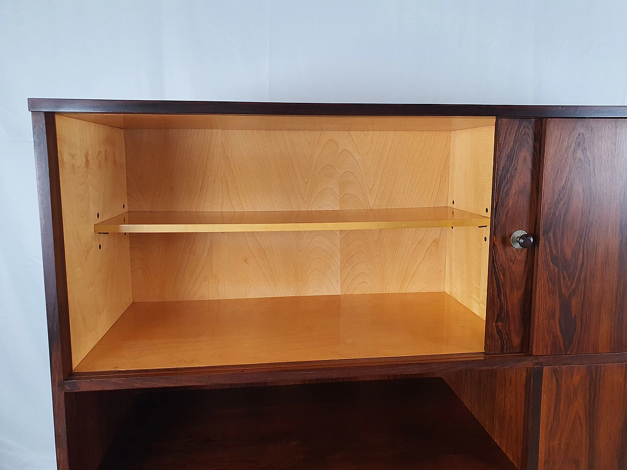 Credenza in palissandro stile scandinavo con ante scorrevoli di IMA Mobili, anni '70 10