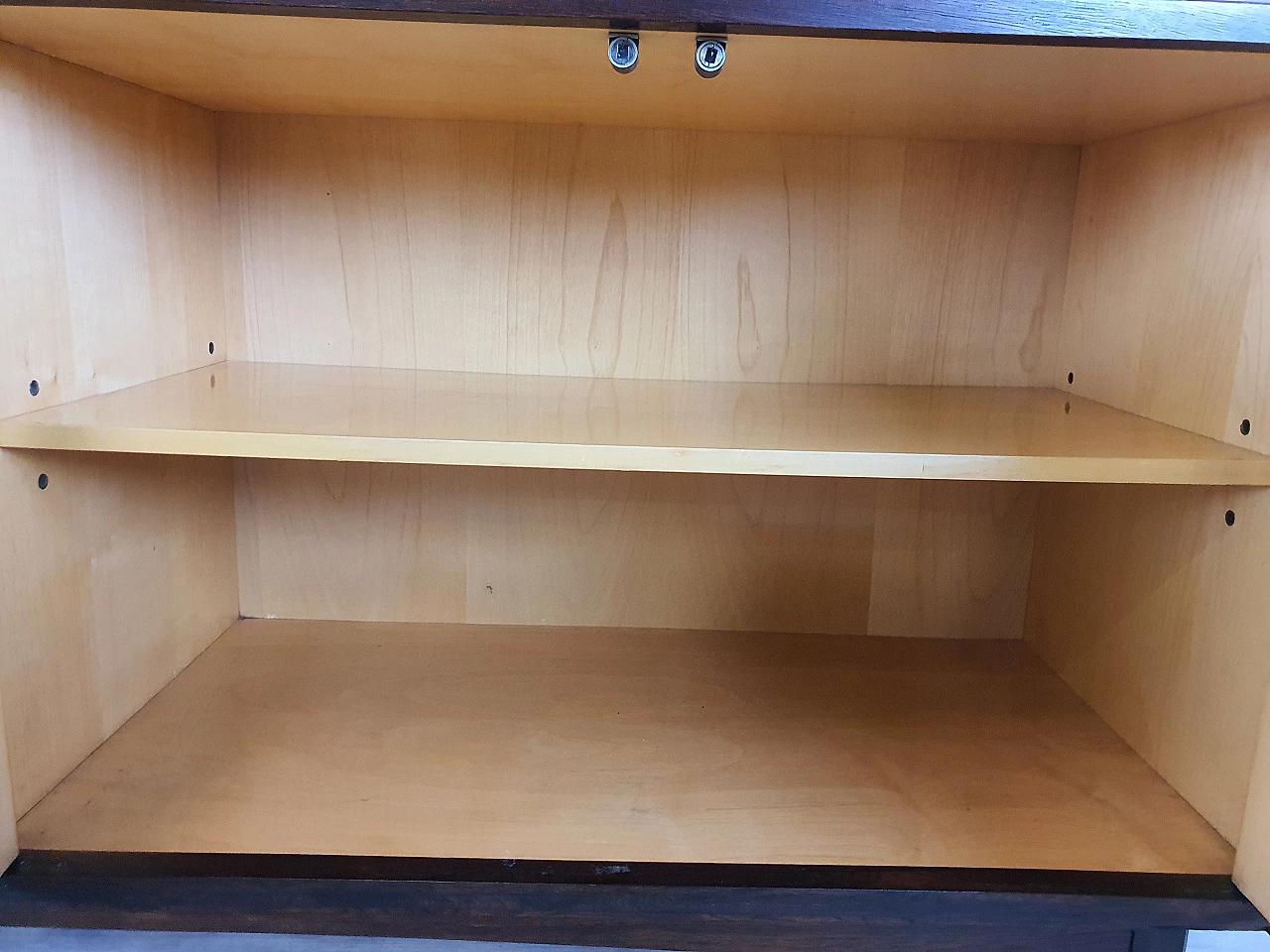 Credenza in palissandro stile scandinavo con ante scorrevoli di IMA Mobili, anni '70 32