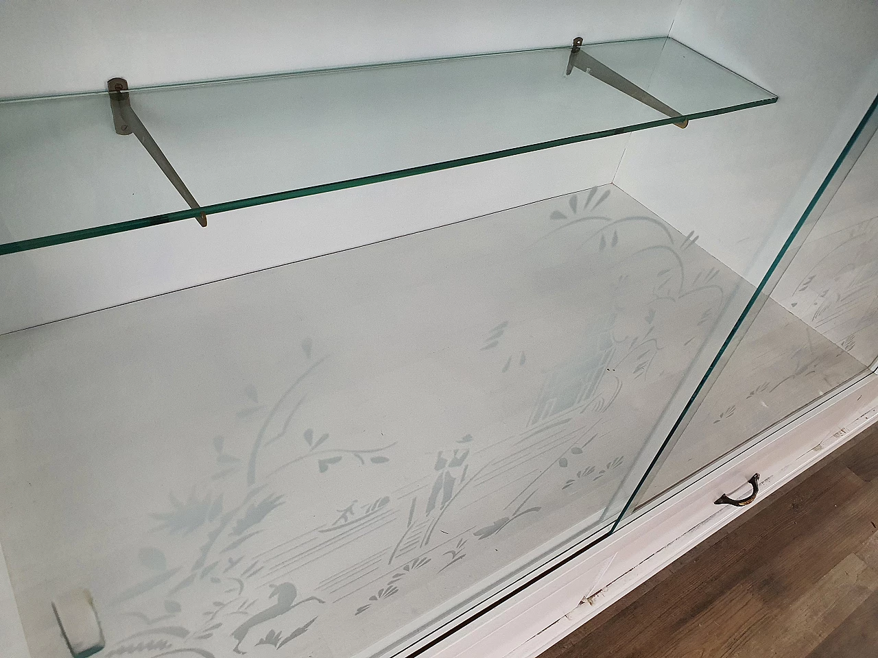 Credenza Shabby Chic in legno laccato bianco con piano specchiato, anni '20 9