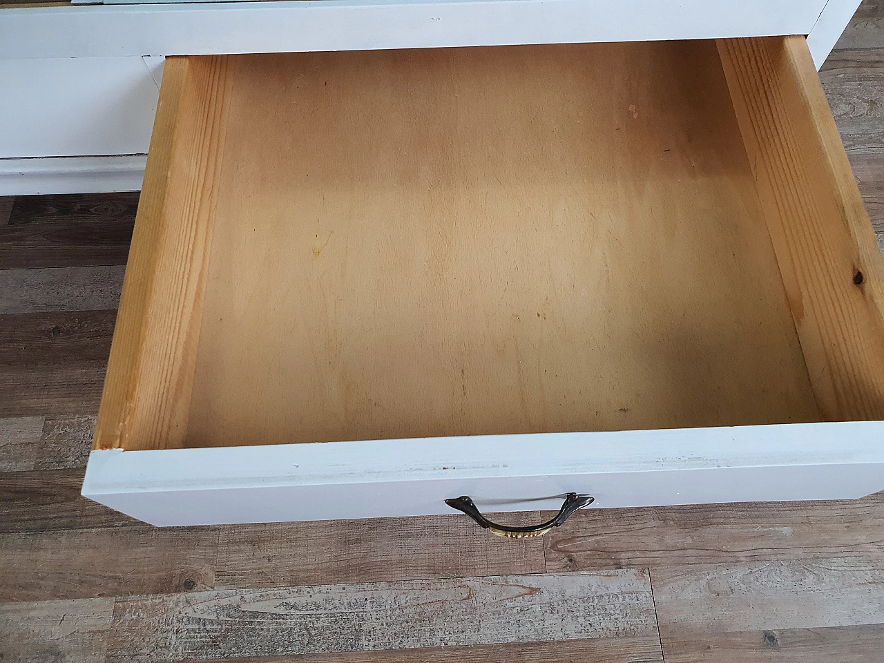 Credenza Shabby Chic in legno laccato bianco con piano specchiato, anni '20 31