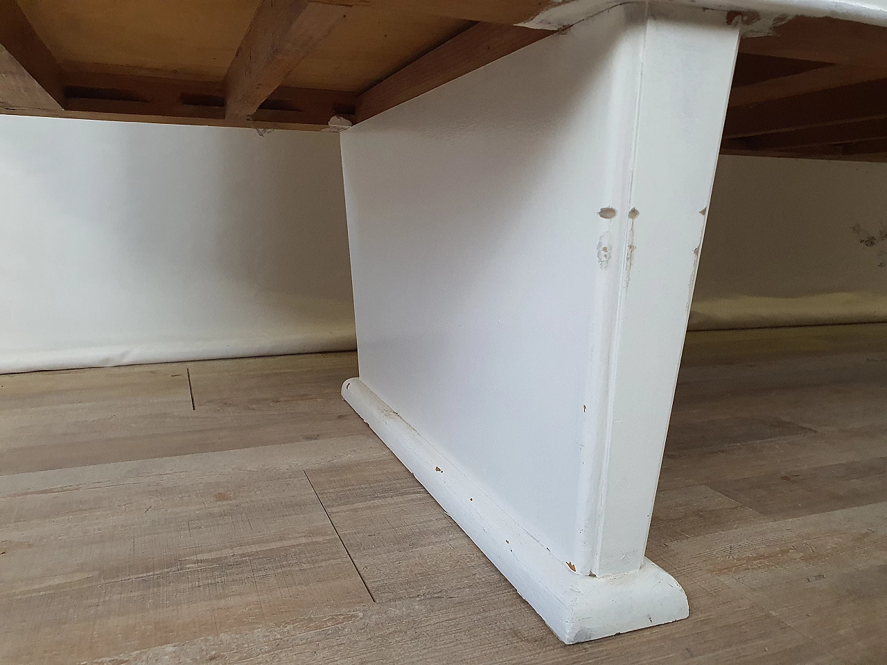 Credenza Shabby Chic in legno laccato bianco con piano specchiato, anni '20 37
