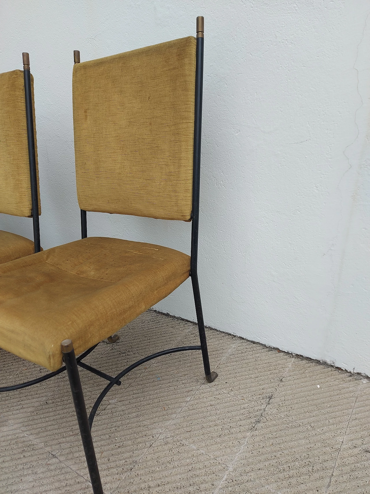 4 Iron, brass and velvet chairs attributed to Luigi Caccia Dominioni, 1950s 2